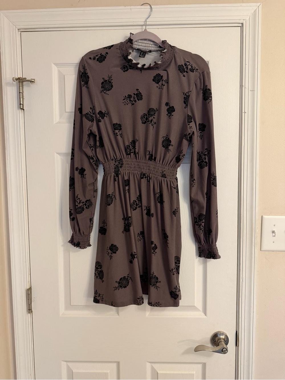 Streetwear Society Taupe Floral Long-Sleeve Smocked-Waist Dress